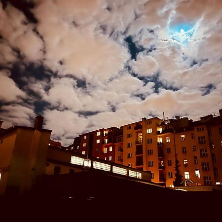 Moderni Apartman Na Hluboke V Praze - Idealni Pro 4 Praag Buitenkant foto