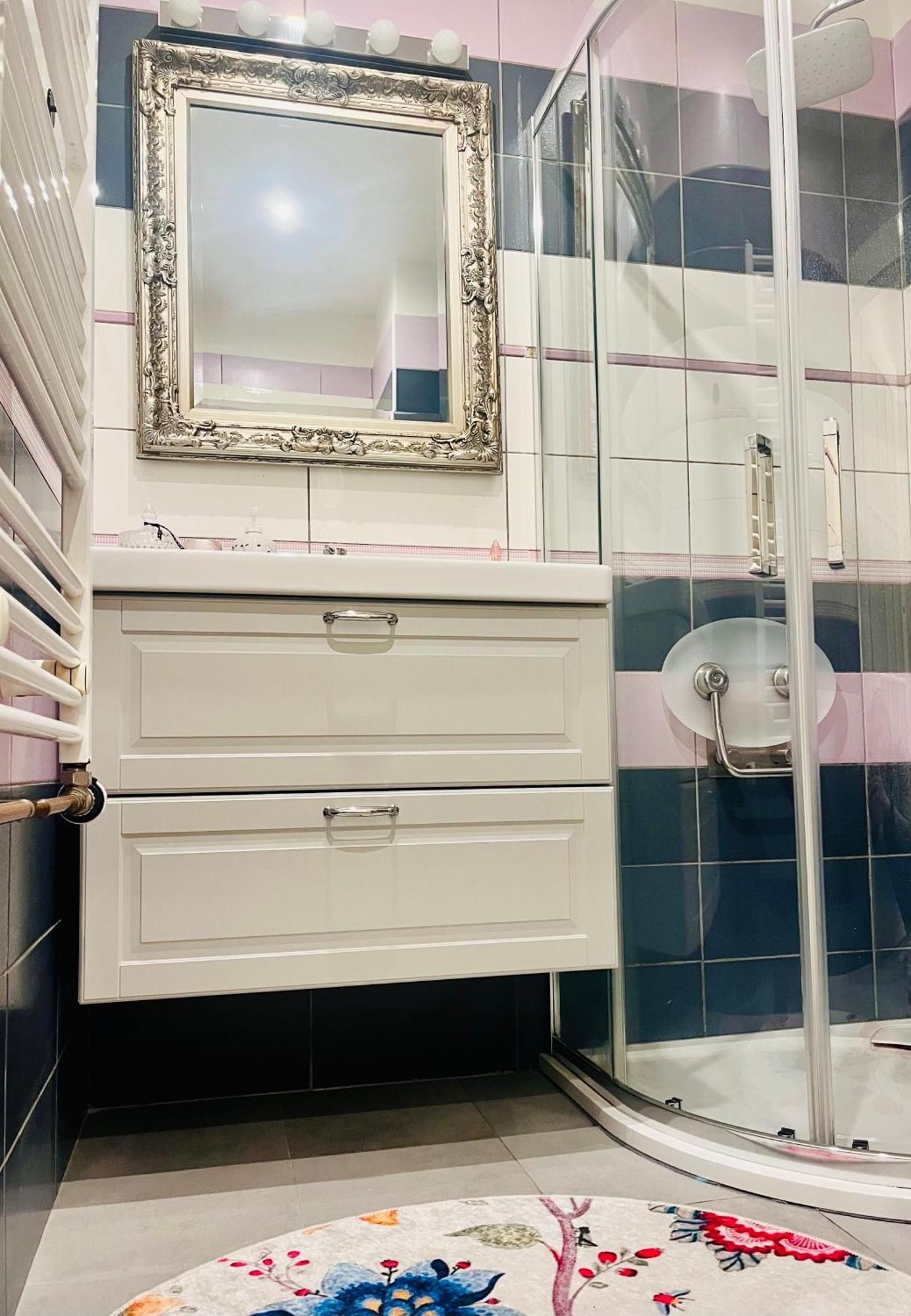 Moderni Apartman Na Hluboke V Praze - Idealni Pro 4 Praag Buitenkant foto
