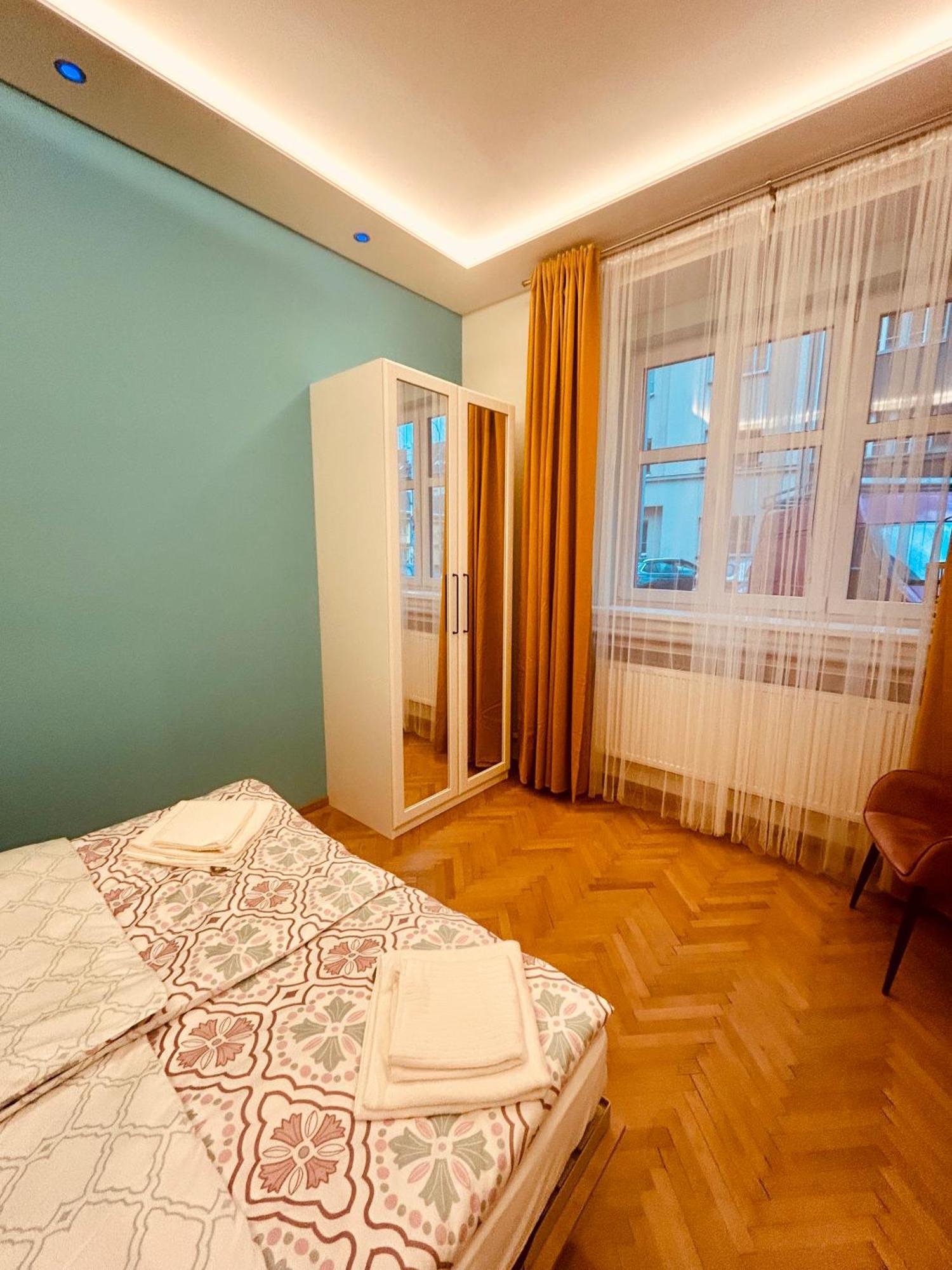 Moderni Apartman Na Hluboke V Praze - Idealni Pro 4 Praag Buitenkant foto