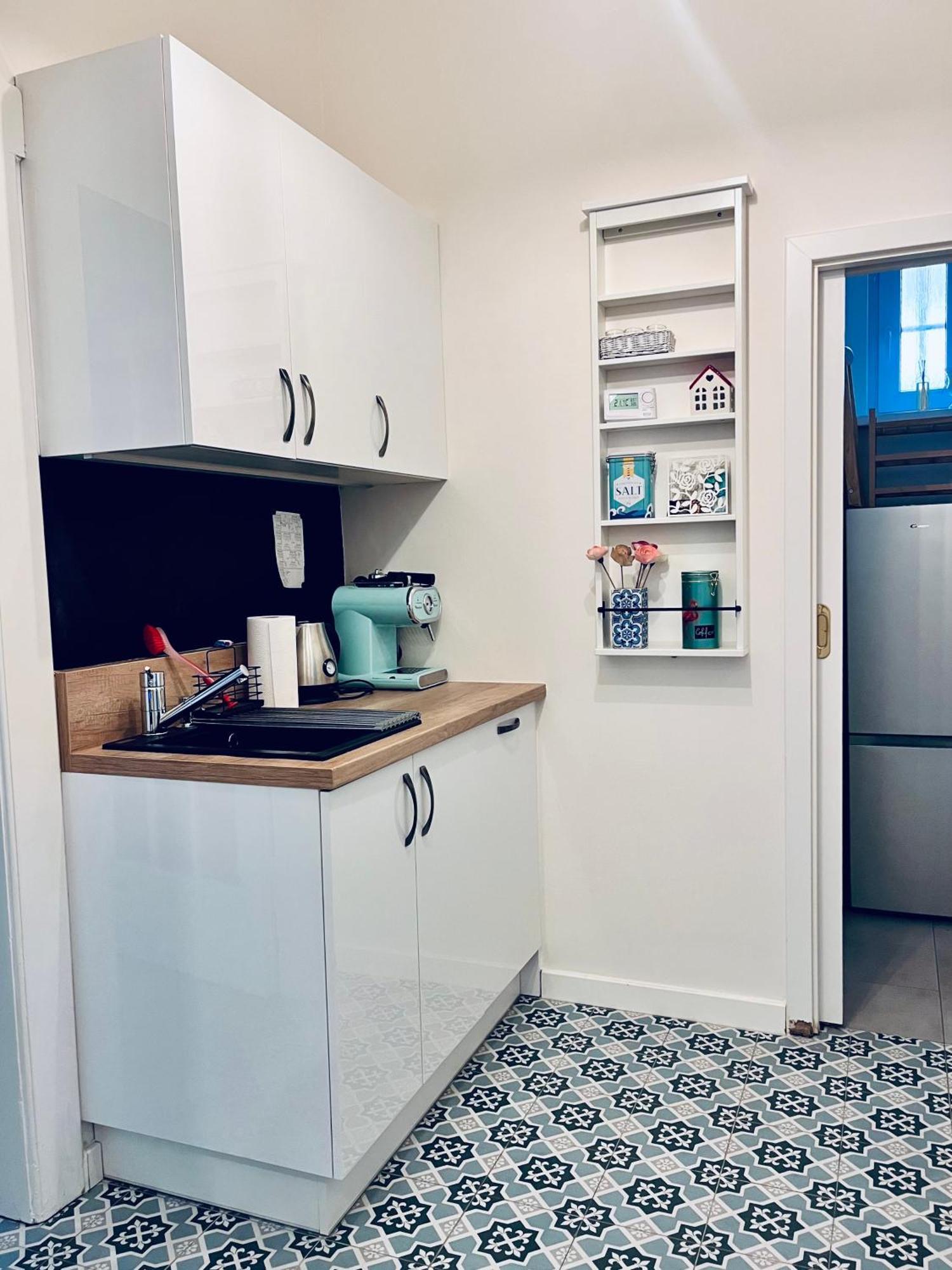Moderni Apartman Na Hluboke V Praze - Idealni Pro 4 Praag Buitenkant foto