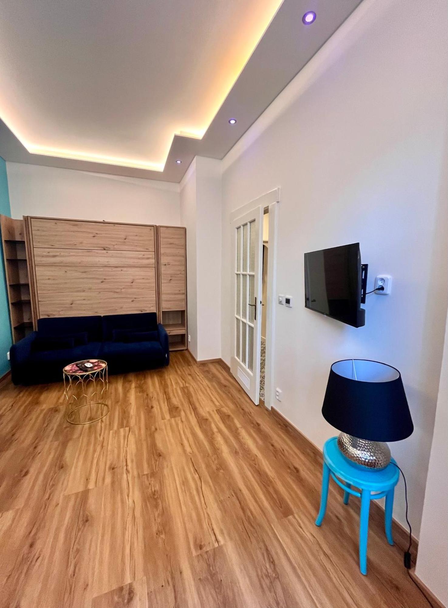 Moderni Apartman Na Hluboke V Praze - Idealni Pro 4 Praag Buitenkant foto