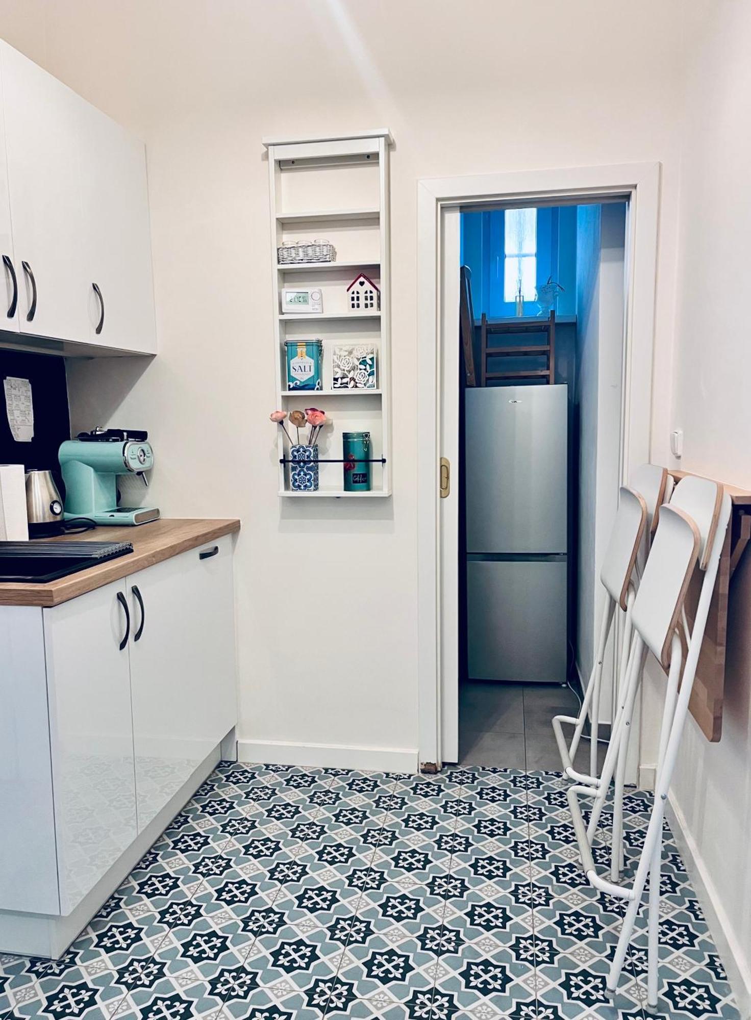 Moderni Apartman Na Hluboke V Praze - Idealni Pro 4 Praag Buitenkant foto